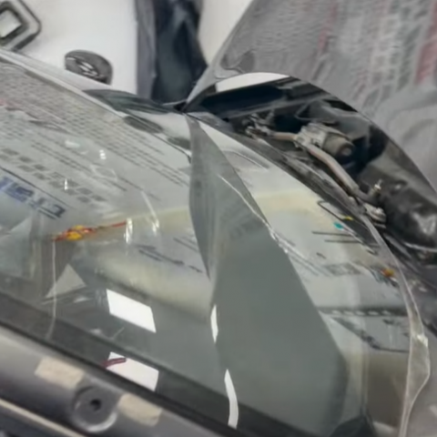 Mazda MX-5 更換前擋風玻璃